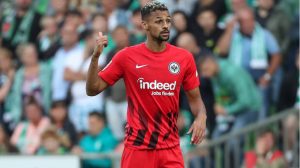 ✅ Acuerdo total Sevilla FC – Eintracht por Sow, llega mañana