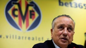 El Villarreal quiere a un futbolista del Sevilla, que se lo piensa