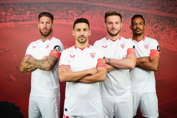 🚨😱 ¡Uno de los capitanes del Sevilla FC no se pondrá más la camiseta rojiblanca!