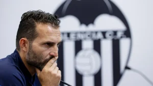🦇 El Valencia podría quitar dos problemas a Víctor Orta