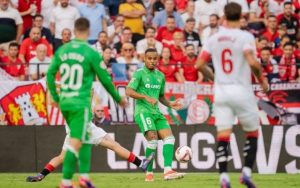 Un señalado por la afición verdiblanca en la derrota en el derbi