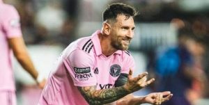 🇺🇸 Leo Messi intentó convencerlo pero renovó con el Betis