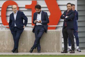 📞🔥 El Sevilla FC le ofrece el banquillo a otro técnico