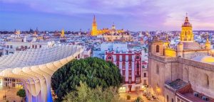 🕵️‍♂️ Un futbolista vinculado con el Betis de vacaciones en Sevilla