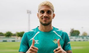 😳 El ofertón que rechazó Marc Bartra por seguir en el Betis