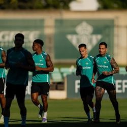 Jugadores entrenamiento ciudad deportiva