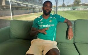 ✅ Bakambu confirma el acuerdo con el Real Betis