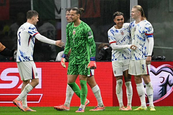 Acuerdo avanzado para la salida de dos jugadores 