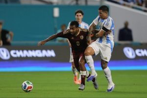 El Sevilla FC tantea al posible relevo de Gudelj en la Ligue 1