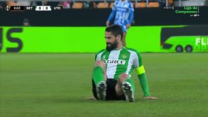 La preocupante imagen de Isco tras el golpe con Amrabat