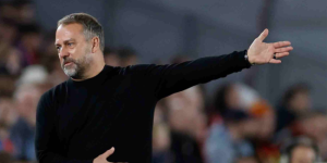 Flick recupera a un futbolista clave pero pierde a otro