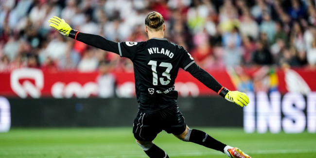 Solicita formalmente salir del Sevilla 