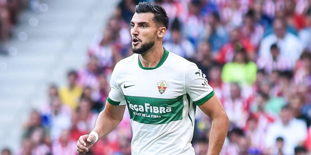 El Sevilla FC cerca de librarse de dos contratos de hasta 2027 