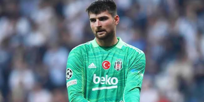 El Sevilla FC negocia con un portero que finaliza contrato