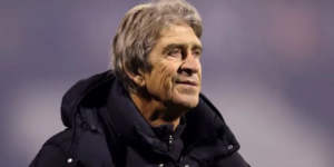 El Real Betis quiere colocarlo pero Pellegrini desea que se quede
