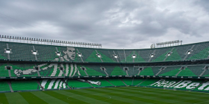 Tiene ofertas pero pide al Betis continuar en el club