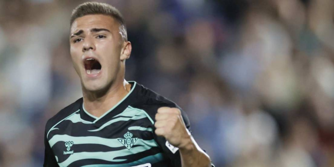 Posible relevo de Bakambu 