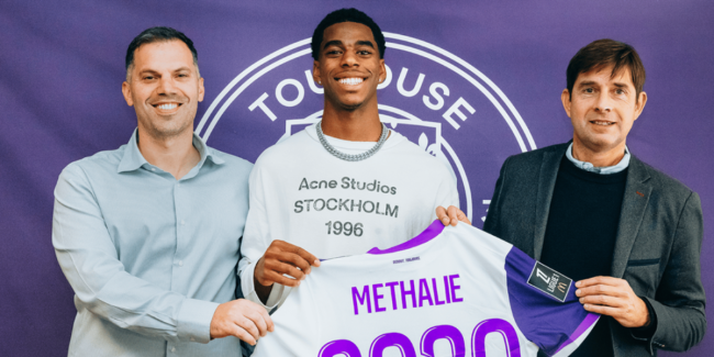 El Sevilla FC negocia con un central para enero 