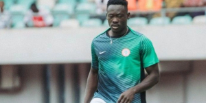 Club Premier se fija en Akor Adams