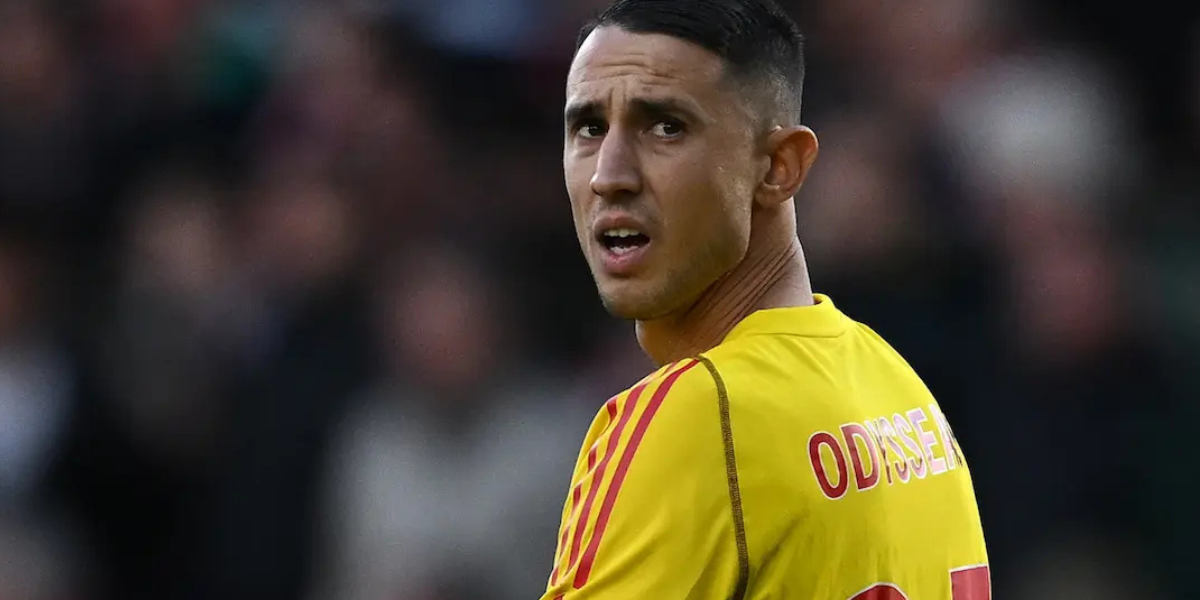 Vlachodimos aprieta al Sevilla FC