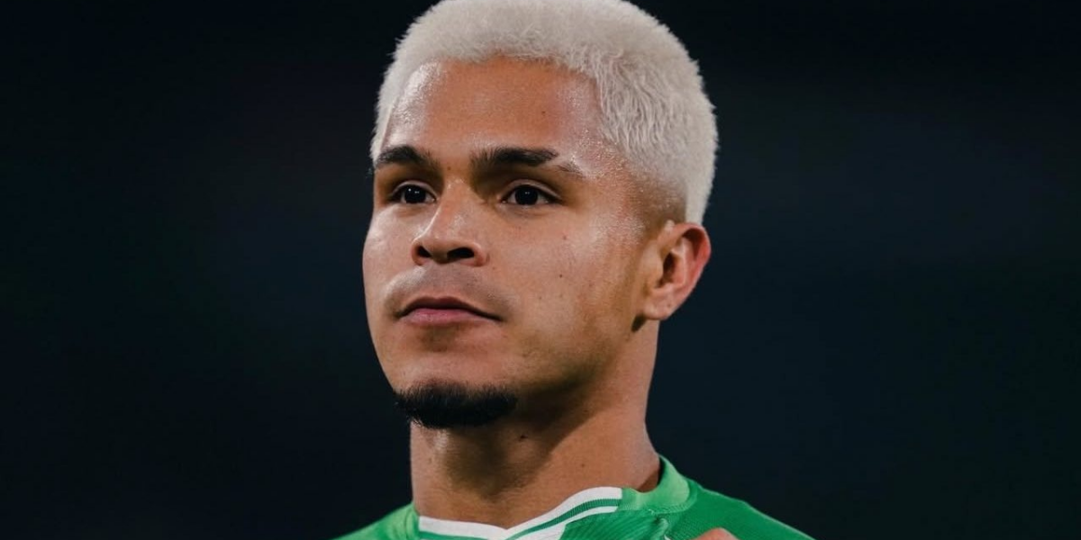 Cucho Hernández celebrando un gol