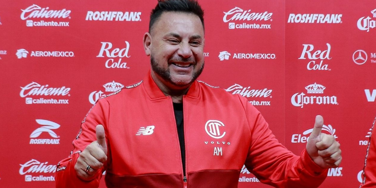 El turco Mohamed en su presentación con Toluca