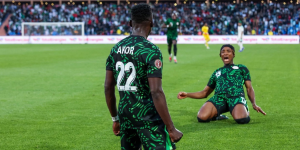 Akor Adams marcando en la Copa de África