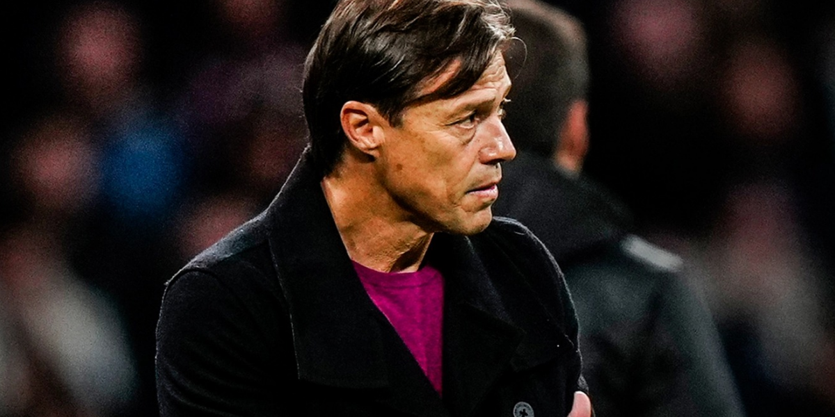 Matías Almeyda dirigiendo al Sevilla FC 