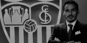 Del Nido Carrasco sonriente