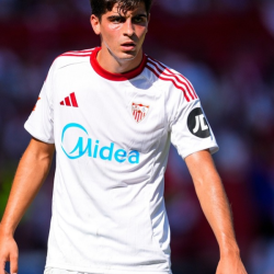 Juanlu jugando con el Sevilla FC