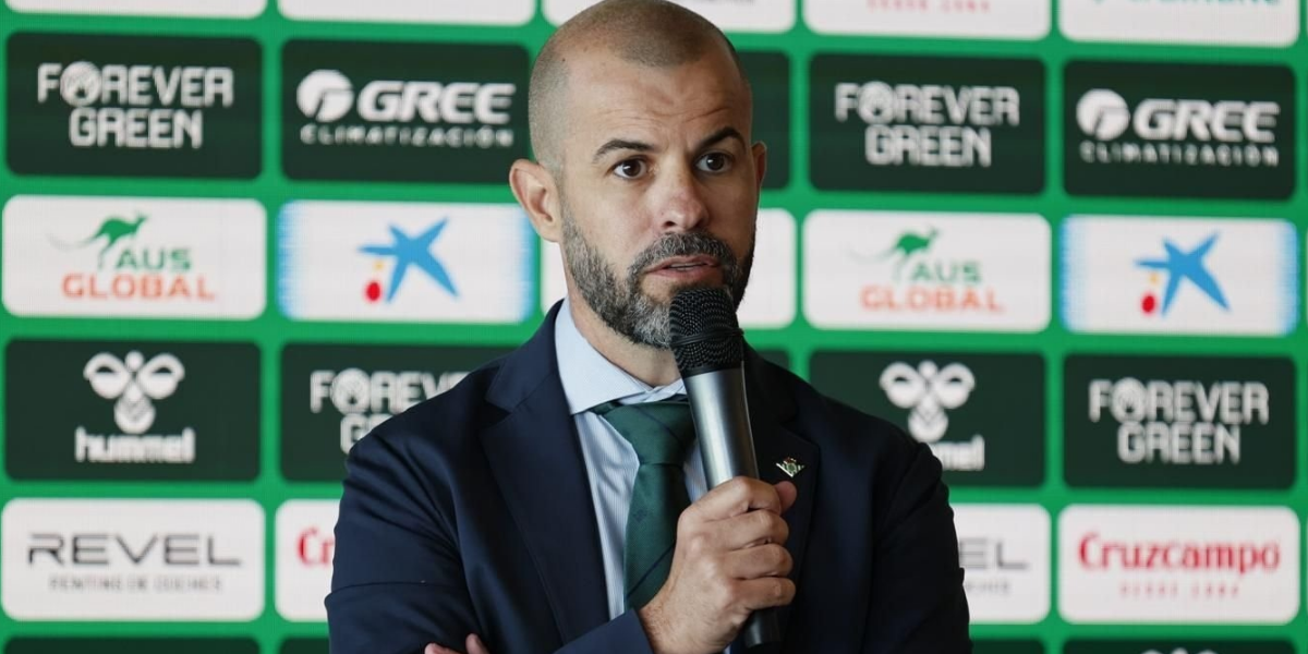 Manu Fajardo en rueda de prensa