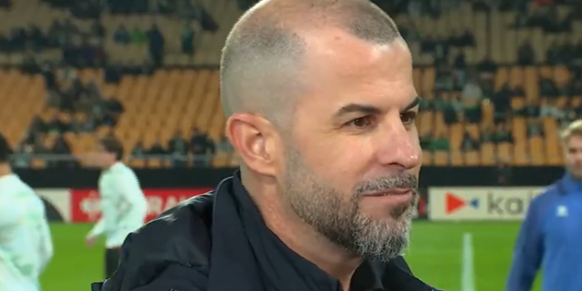 Manu Fajardo hablando antes del partido europeo