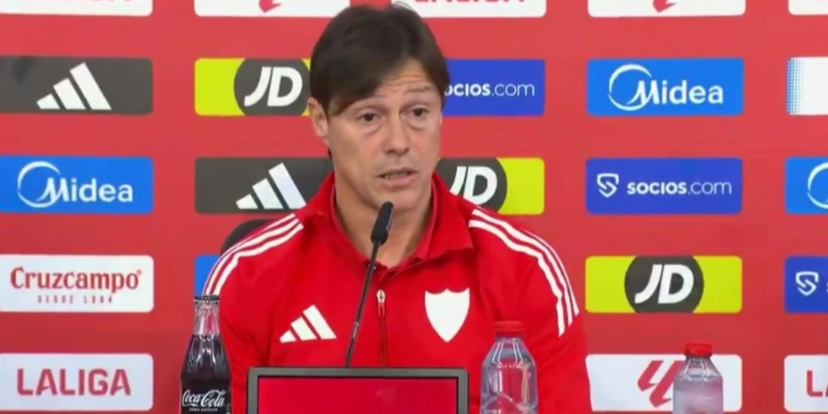 Almeyda resignado con mercado: "Ustedes saben de los problemas económicos" 