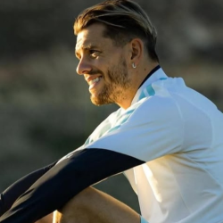 Lo Celso relajado en un entrenamiento