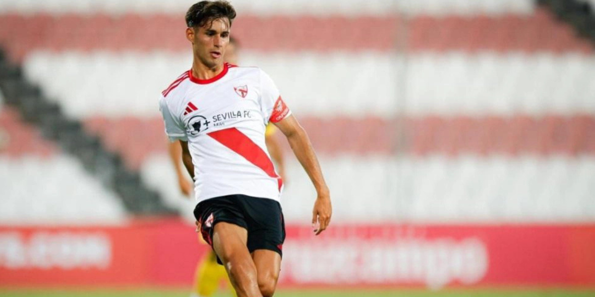 Avanza la planificación en el Sevilla: Un movimiento oficial y otro a punto 