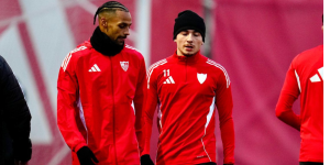 Sow y Rubén Vargas entrenando con el Sevilla