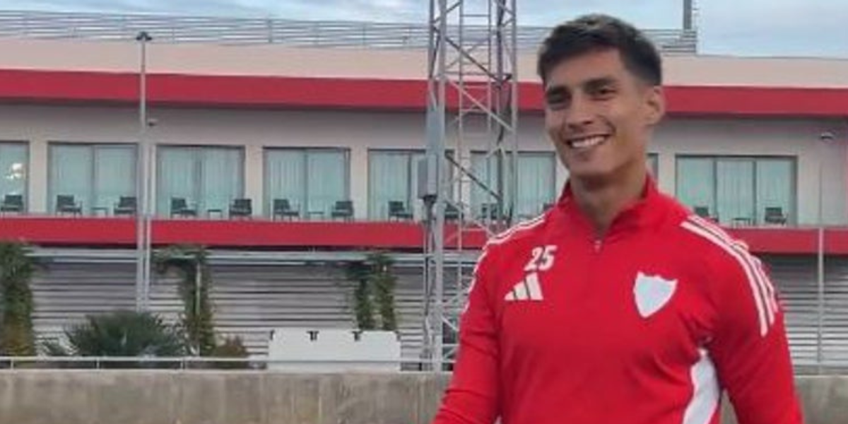 Gattoni en su vuelta los entrenamientos con el Sevilla