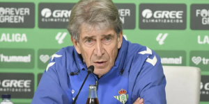 Manuel Pellegrini en la rueda de prensa previa al partido frente al Oviedo
