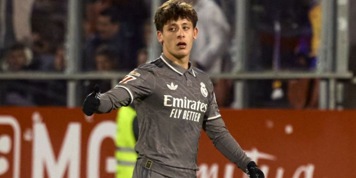 Arda Güler con el Real Madrid