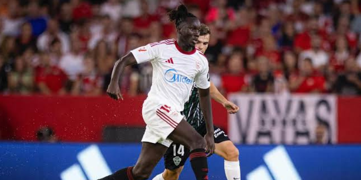 Batista Mendy jugando frente al Elche