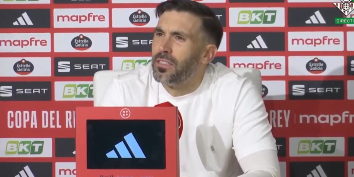 Eder Sarabia en rueda de prensa