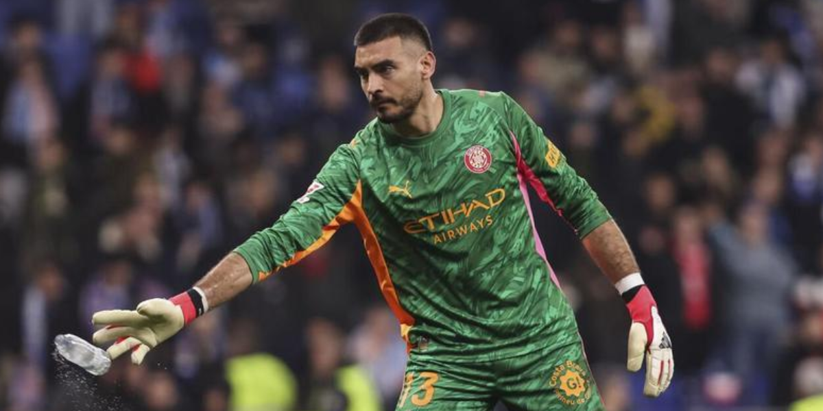 Gazzaniga recibe un botellazo en Cornellá 