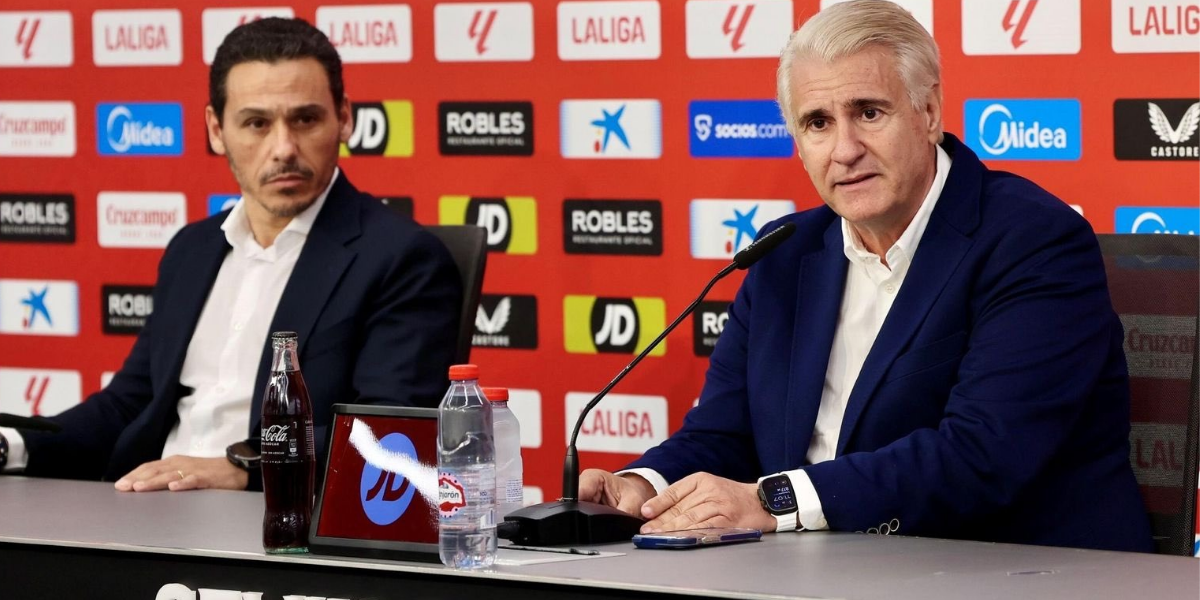 José María del Nido Carrasco y Antonio Cordón en rueda de prensa