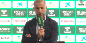 Manu Fajardo confirma en directo un fichaje: «Dará alegrías en el presente y en el futuro»