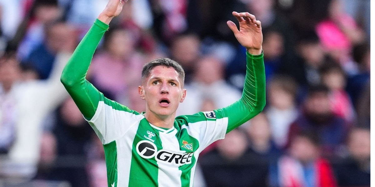 Sergi Altimira celebrando la victoria 