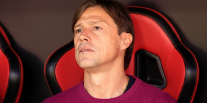 Matías Almeyda en el banquillo del Sevilla FC