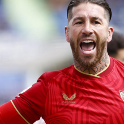 Sergio Ramos celebrando un gol con el Sevilla FC