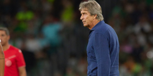 Cambio de última hora: Pellegrini hará una modificación en el once para el derbi