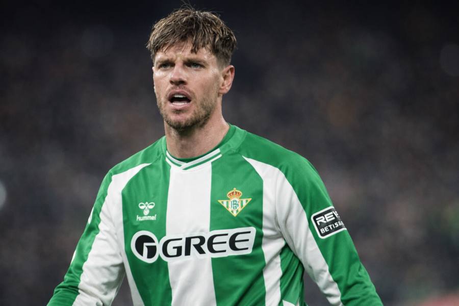 Lo Celso jugando con el Betis