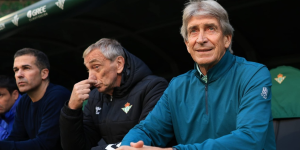 Pellegrini y su cuerpo técnico en La Cartuja